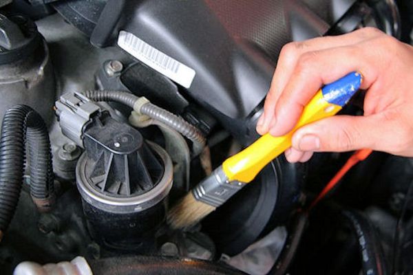 Tips para lavar el motor de tu auto